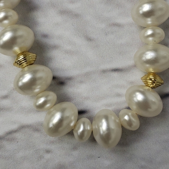 VINTAGE Faux Pearl and Bead Necklace 18" - Picture 7 of 8